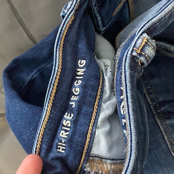 American eagle, high rise jegging, blue Jean, size 4 short - Picture 2 of 3